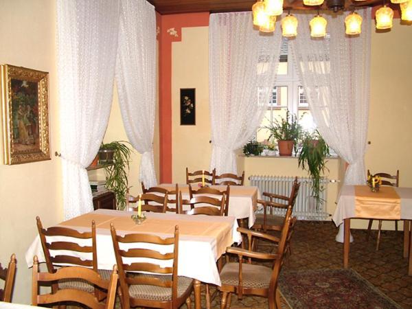 Gasthof Graf-Zils Eichelhutte ภายนอก รูปภาพ